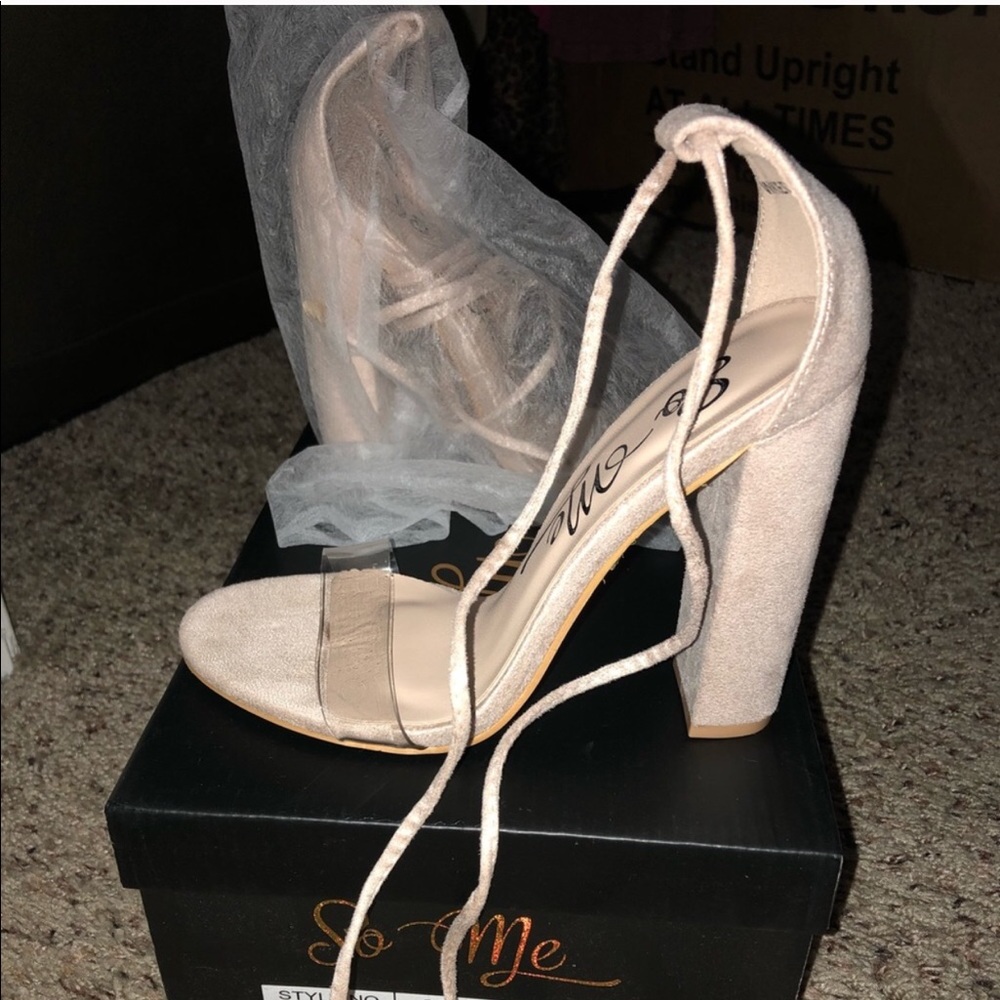 BRAND NEW NUDE HEELS